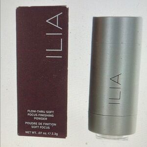 ILIA Flow-Thru Soft Focus Finishing Powder Fade Into You new in box
